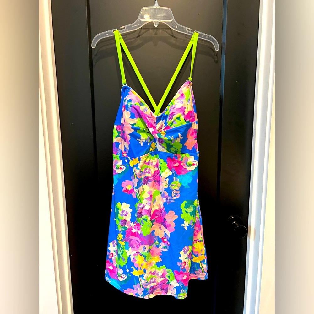 Mazu Twist Front A-Line One-Piece Swimdress